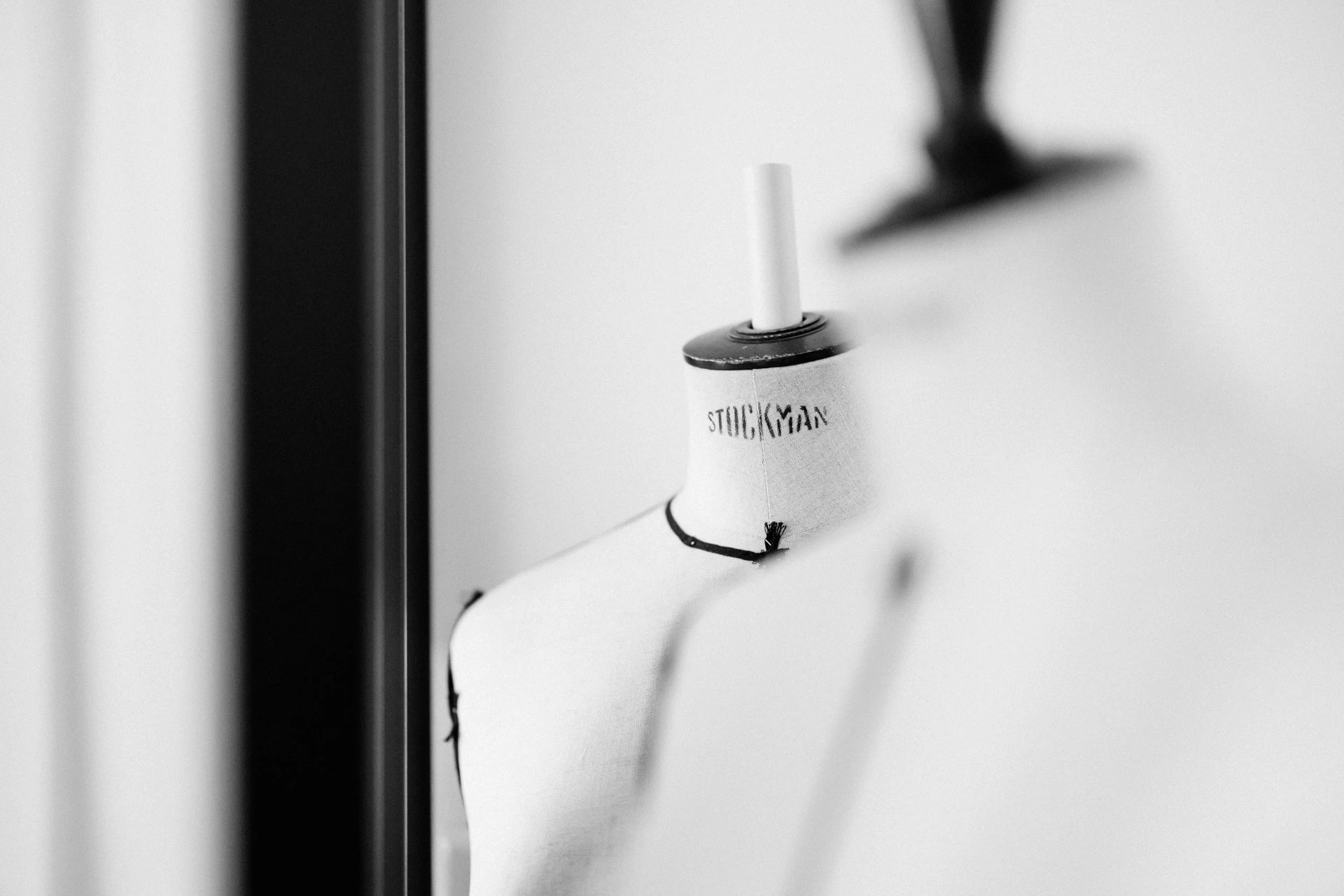 monochrome noir gris professionnel